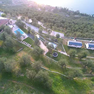 Agricampeggio Relax Maxicaravan , Castelletto Di Brenzone Italien